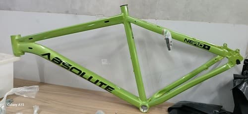 QUADRO 29 T19 ABSOLUT NERO 5 VERDE
