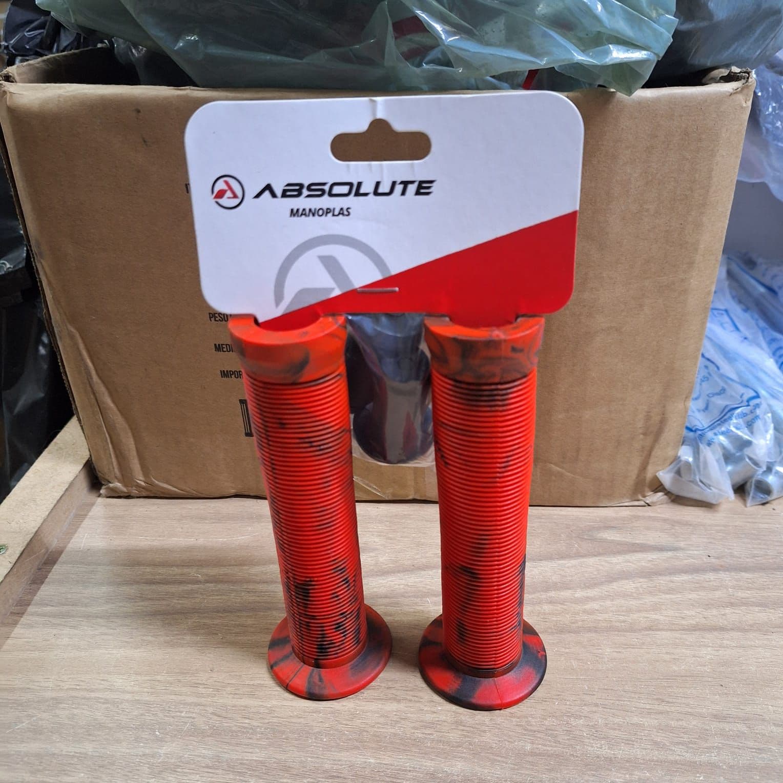 MANOPLA ABSOLUTE BMX1 VERMELHO/PTO