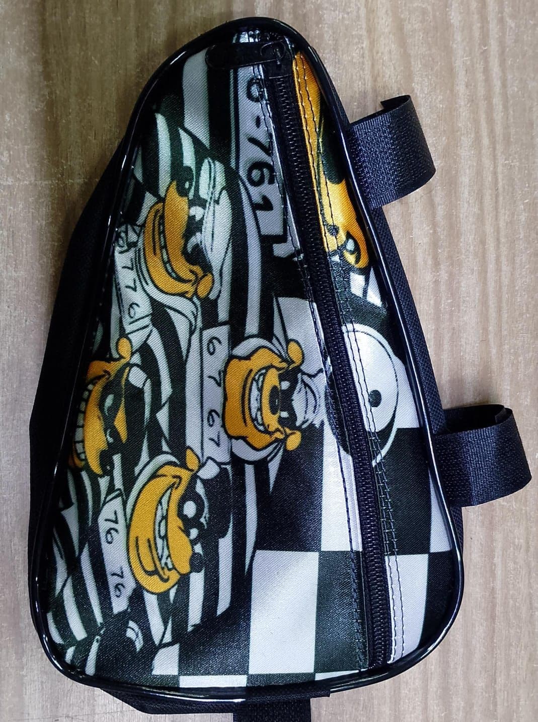 BOLSA TRIANGULO IRMAO METRALHA